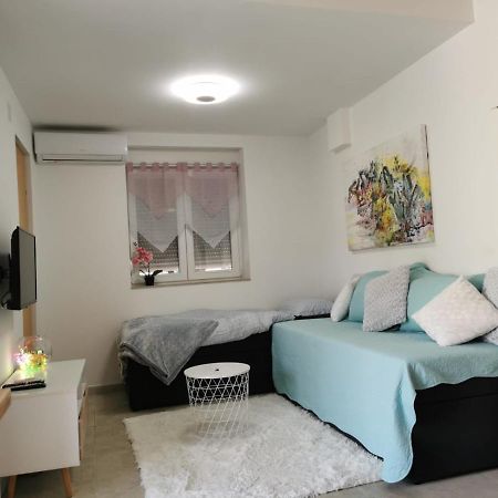 Near Beach Studio Kaštela Kültér fotó